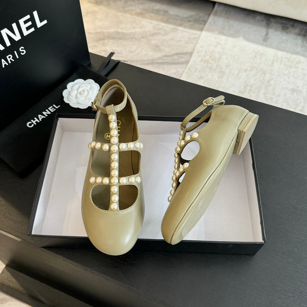 MARY JANES SHOES EICRU BEIGE GOATSKIN WITH FAUX PEARL