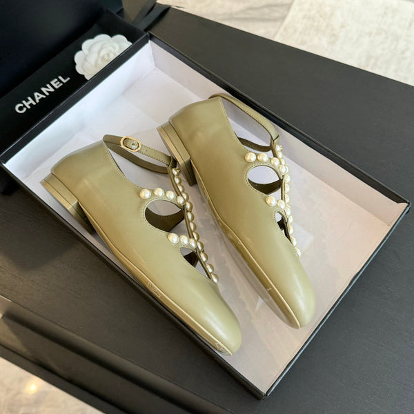 MARY JANES SHOES EICRU BEIGE GOATSKIN WITH FAUX PEARL