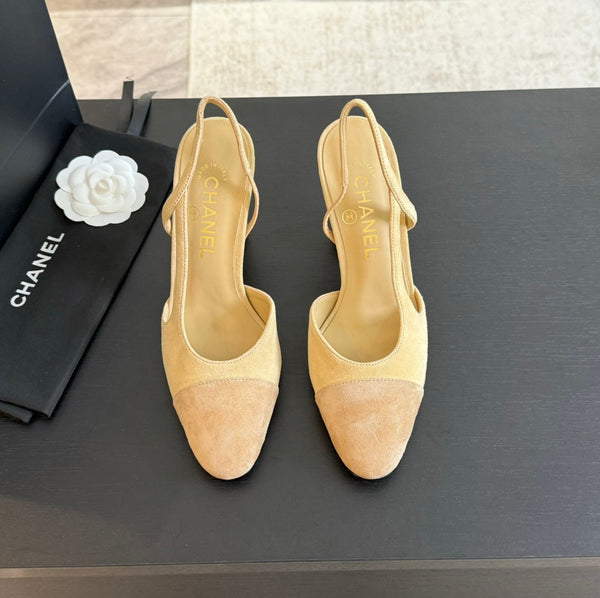 slingback 95 in pelle di vitello scamosciata beige