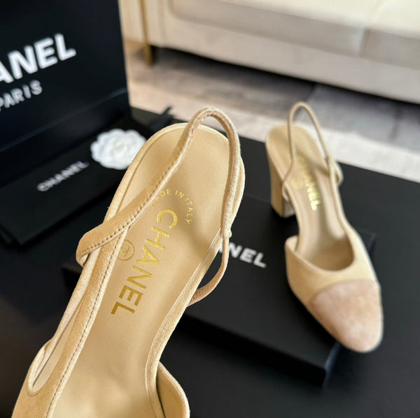 slingback 95 in pelle di vitello scamosciata beige