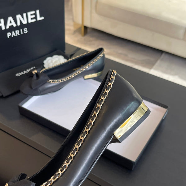 BALLERINA IN PELLE DI VITELLO E TESSUTO NERI