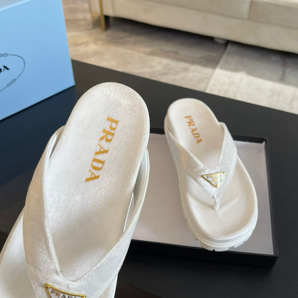 SANDALI INFRADITO IN GOMMA PRA VELLUTO BIANCO