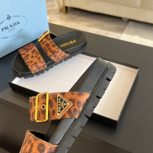 SANDALI PRA SLIDES IN VELLUTO NERO E MOTIVO LEOPARDATO