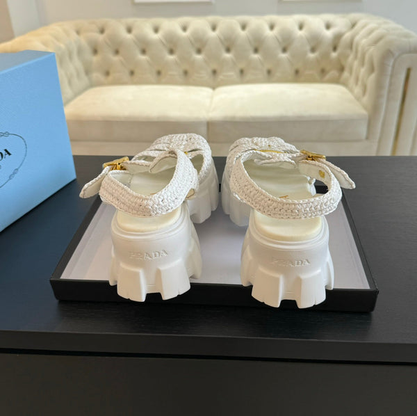 SANDALI A GABBIA IN PELLE DI AGNELLO BIANCA CON CROCHET MONOLITH PRA