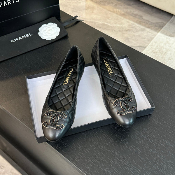 ballet flat black quilted lambskin large black cc logo