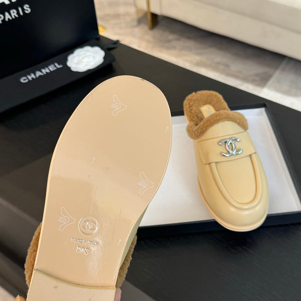 CC Mule Beige Calfskin Lamb Wool