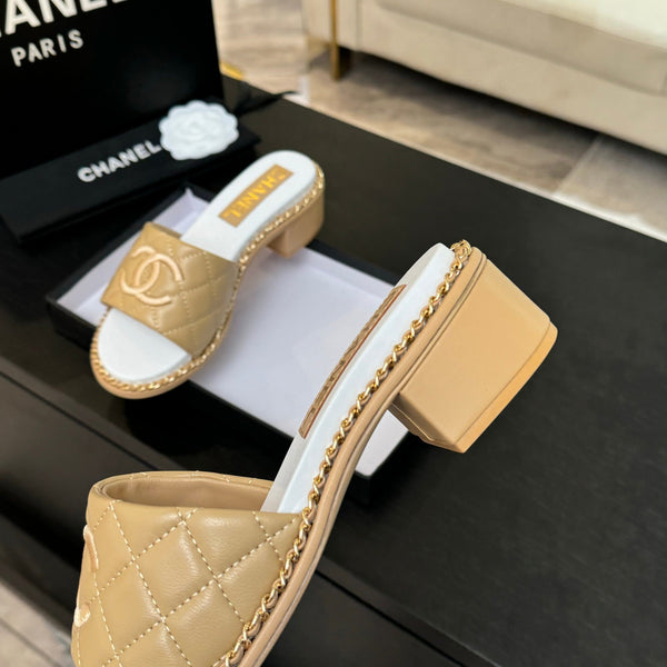 PANTOFOLA ALTE FLATFORM IN PELLE DI MONTONE GOFFRATA GIALLO DIJON