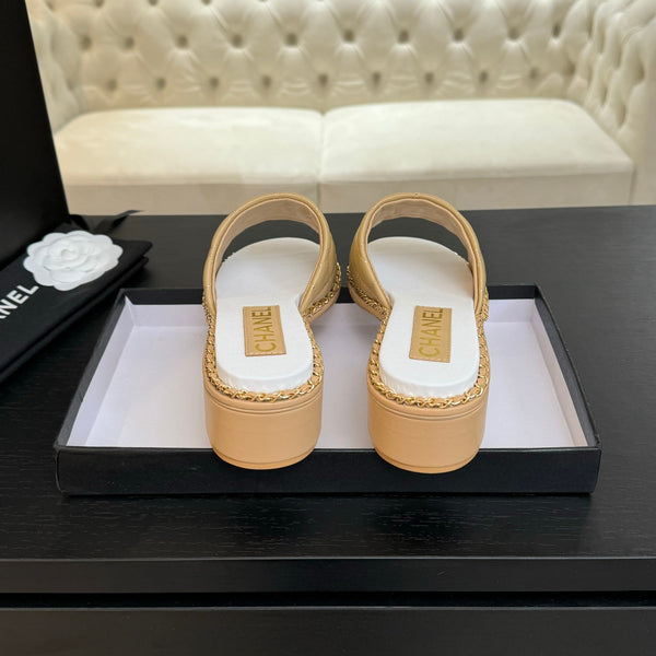 PANTOFOLA ALTE FLATFORM IN PELLE DI MONTONE GOFFRATA GIALLO DIJON