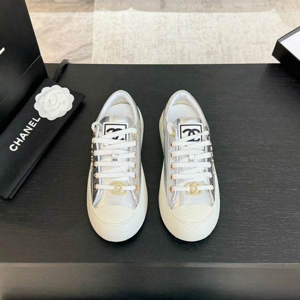 BIG-HEAD COOKIE SHOES IN SILVER MIX WHITE LAMBSKIN