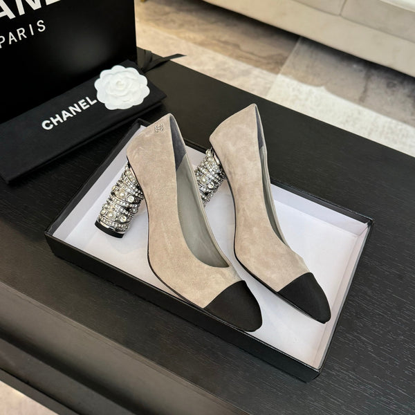 SANDALI CON TACCO ALTO 85 MM IN CAMOSCIO GRIGIO CHIARO E TESSUTO NERO