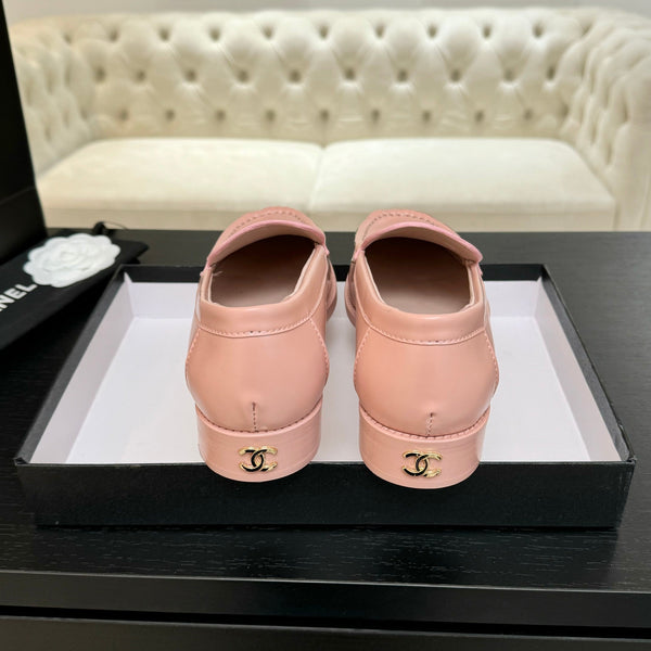 CC 25C Moccasins Pink Patent Leather