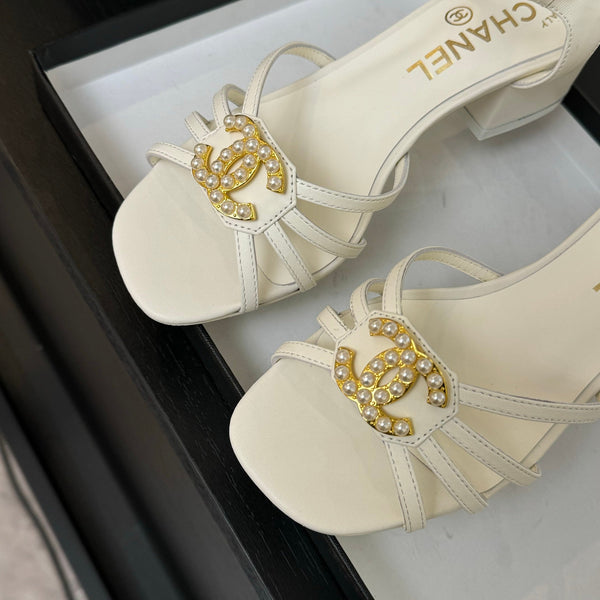 CC 45mm Sandal White Sheepskin 212927