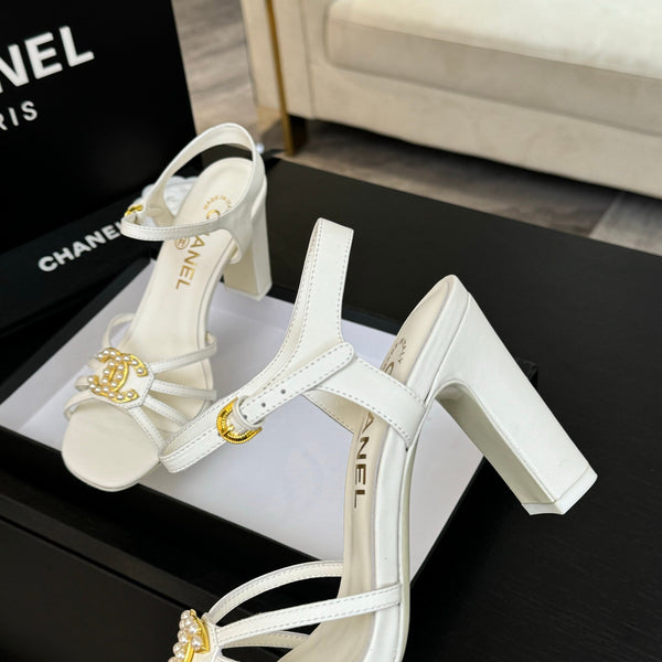 CC 85mm Sandal White Sheepskin 212930