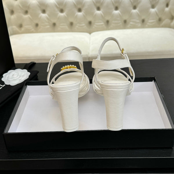 CC 85mm Sandal White Sheepskin 212930