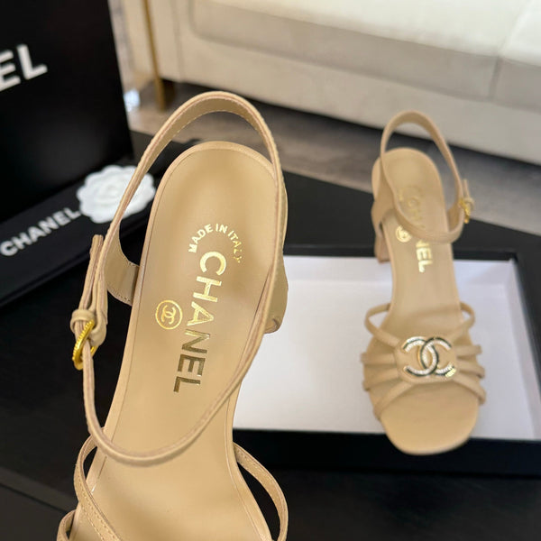 Sandalo CC 85mm in pelle di pecora color crema scuro 212931