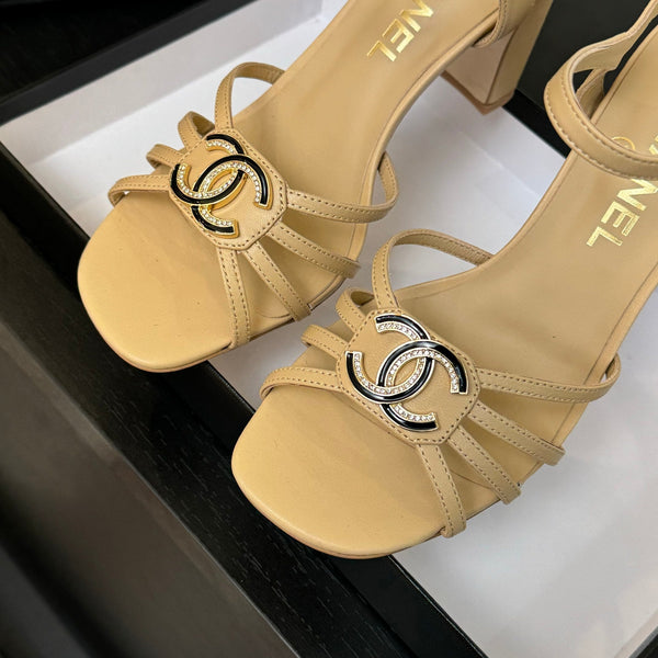 Sandalo CC 85mm in pelle di pecora color crema scuro 212931