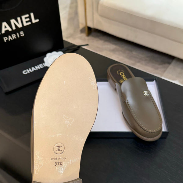 CC 25C Mule Khaki Calfskin