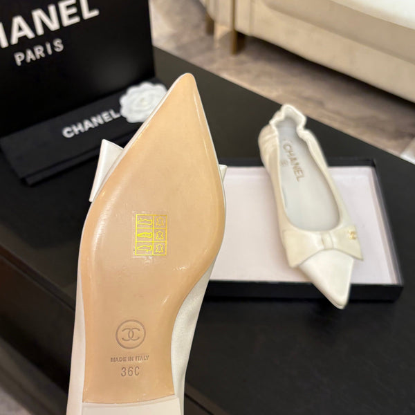 CC 25A Ballerina in raso avorio e pelle di pecora 373780