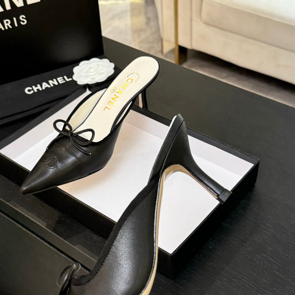 CC 26s Métiers d'Art Pointed-Toe Mule Black Sheepskin 700616