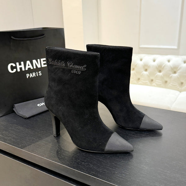 CC Gabrielle Chanel Bottines 8,5 cm Daim noir Tissu noir
