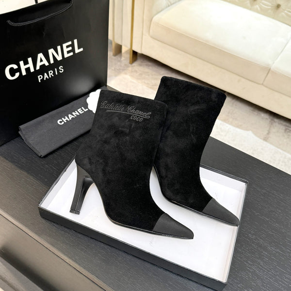 CC Gabrielle Chanel Bottines 8,5 cm Daim noir Tissu noir