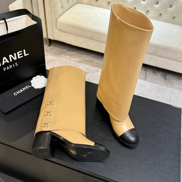 Bottes à talons épais CC 26s Noir Beige Peau de mouton 673037