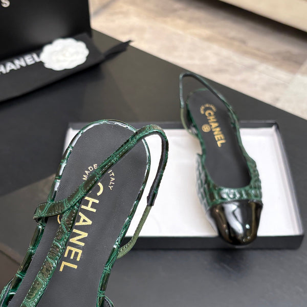 CC 26s Classic Slingback Flat Black Green Crocodile Embossed Patent Leather 907638
