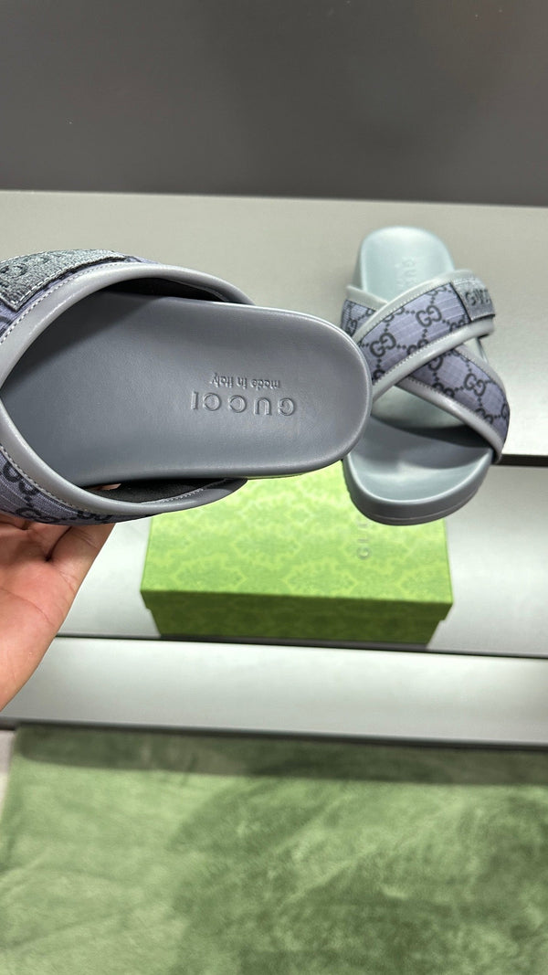 Sandali da uomo GG in pelle di poliestere viola grigio 547242