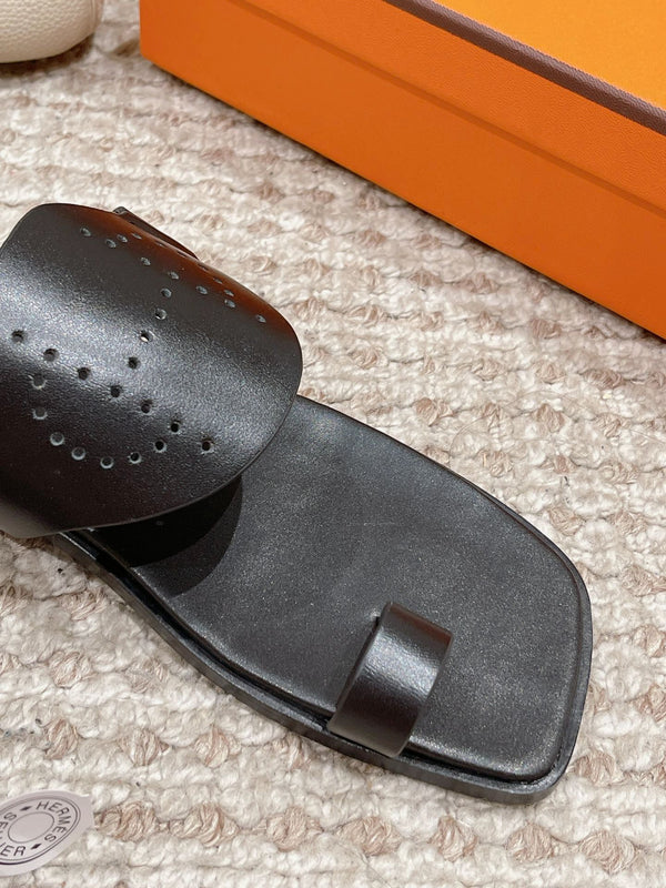 HM Hera Sandal Black Cowhide 544538