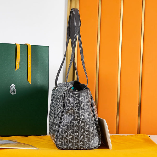 ROUETTE SOUPLE BAG 31 IN BLACK GOYARDINE CANVAS AND CALFSKIN