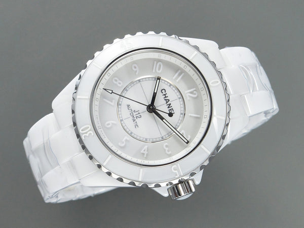 J12 Automatic White Ceramic White Numerals Black White Hands White Dial