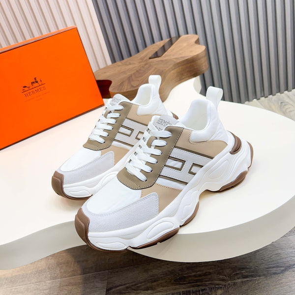 Sneaker da uomo HM in pelle di vitello scamosciata bianca 601281