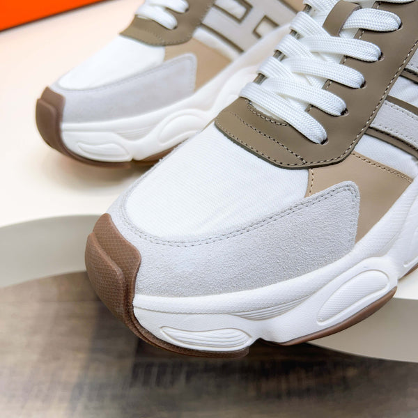 Sneaker da uomo HM in pelle di vitello scamosciata bianca 601281