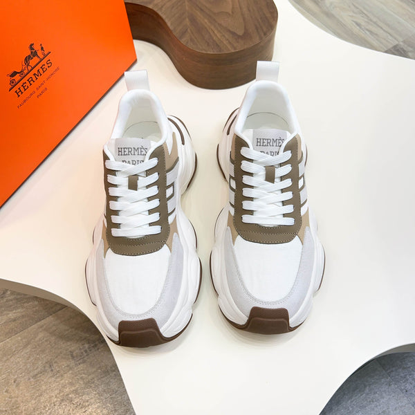 Sneaker da uomo HM in pelle di vitello scamosciata bianca 601281