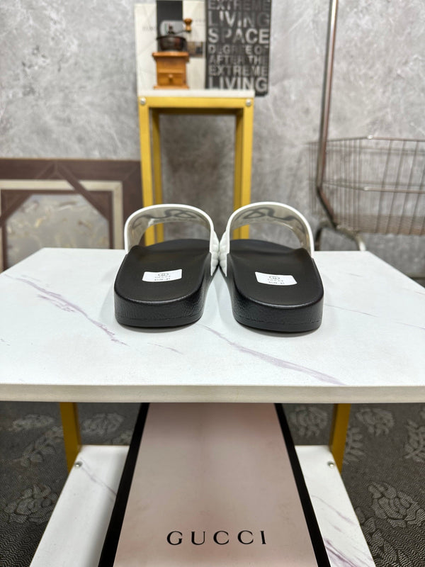 GG Men's Slide White Sheepskin Rubber 540097