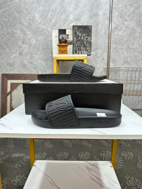 GG Men's Slide Black Sheepskin Rubber 540099