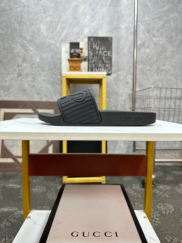 GG Men's Slide Black Sheepskin Rubber 540099