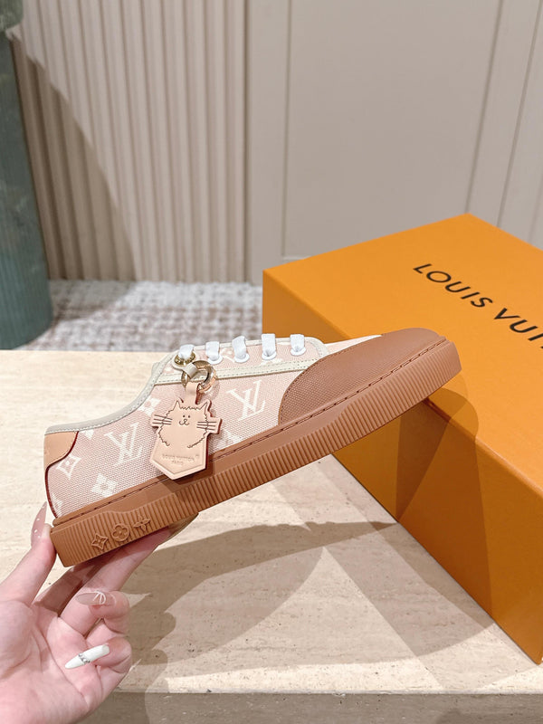 LV Lagoon Sports Shoes Beige Canvas 532989