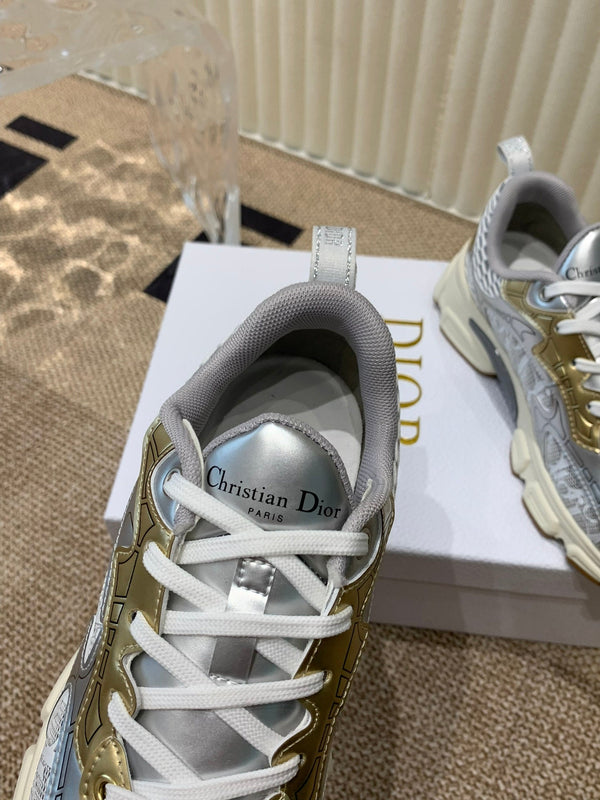 CD Vibe Sneaker In White Mix Dark Grey Gold Polyester Mesh Fabric And Cowhide 113418