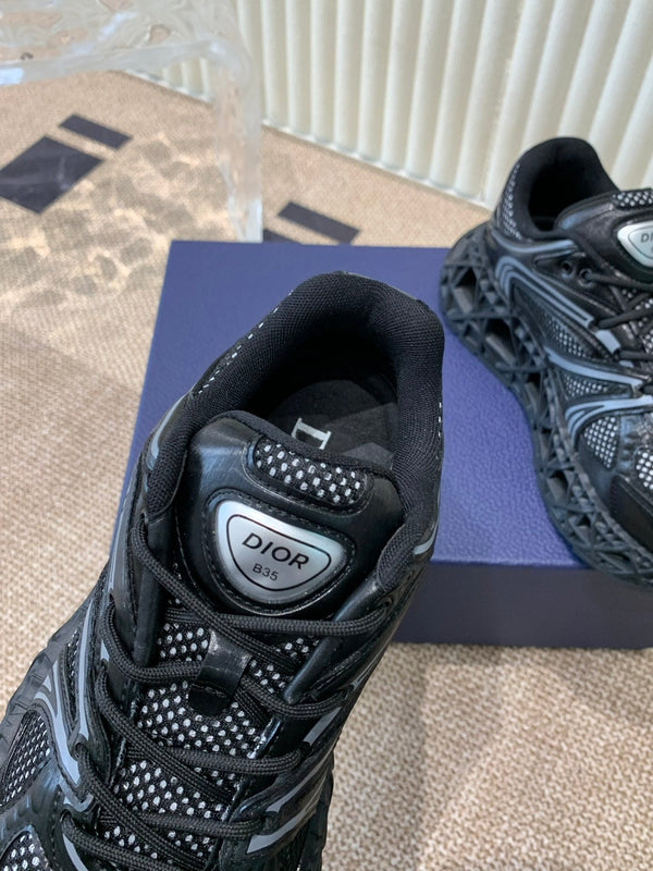 CD Sneaker B35 In Black Calfskin And Fabric 113123