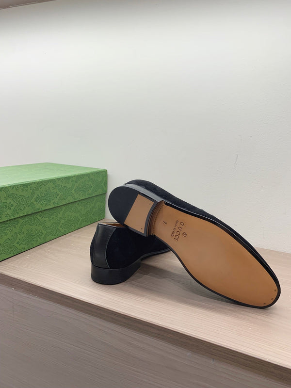 GG Men's Interlocking GG Loafer Black Suede 542501