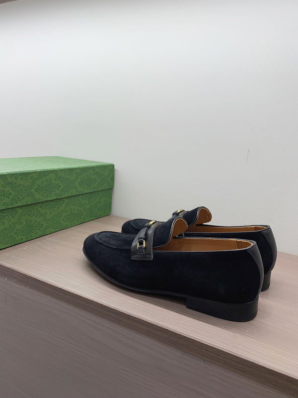 GG Men's Interlocking GG Loafer Black Suede 542501