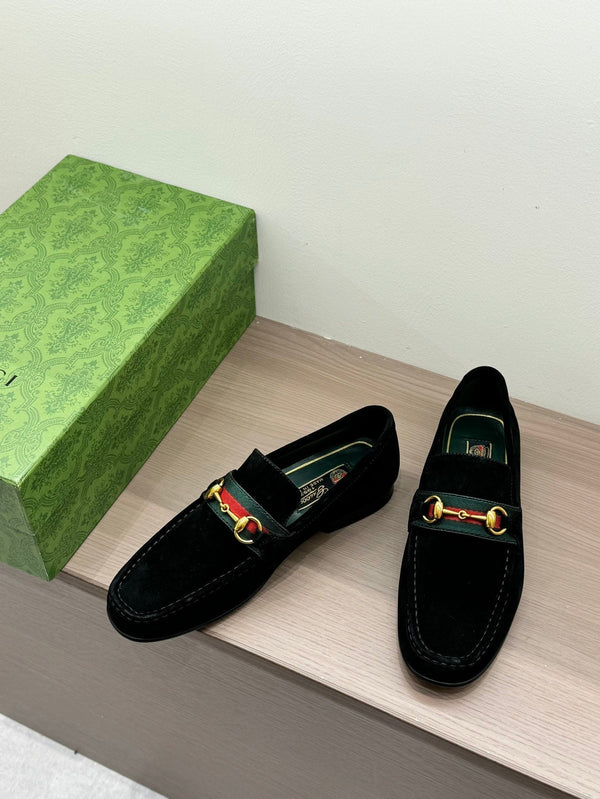 GG Men's Horsebit Loafer Black Suede 542461