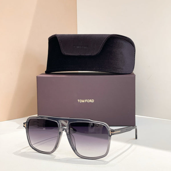 Tom Ford Sunglasses 677682