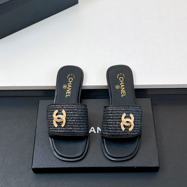 CC Slippers In Black Palm Fiber 149729