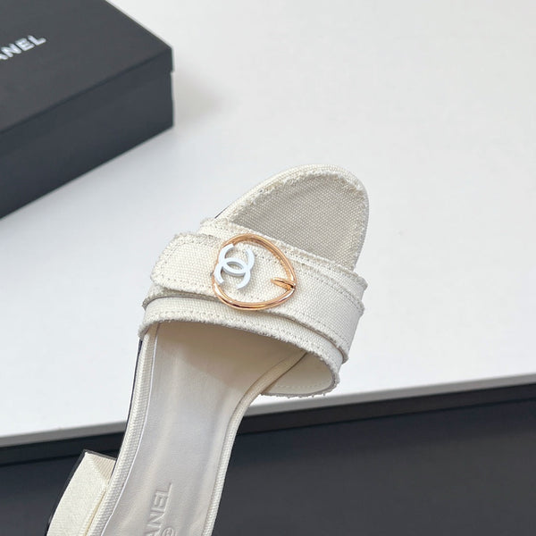 Sandali CC Mule in tessuto di tela bianco 149437