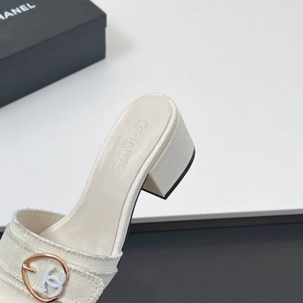 Sandali CC Mule in tessuto di tela bianco 149437