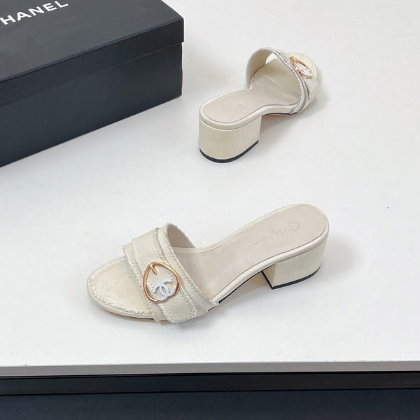 Sandali CC Mule in tessuto di tela bianco 149437