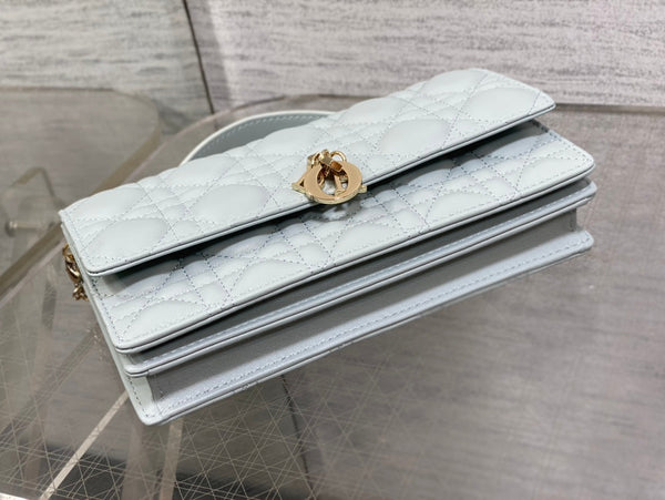 il mio cd mini 21 in pelle di agnello blu nuvola chiaro