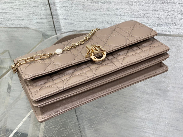 il mio cd mini 21 in pelle di agnello marrone scuro